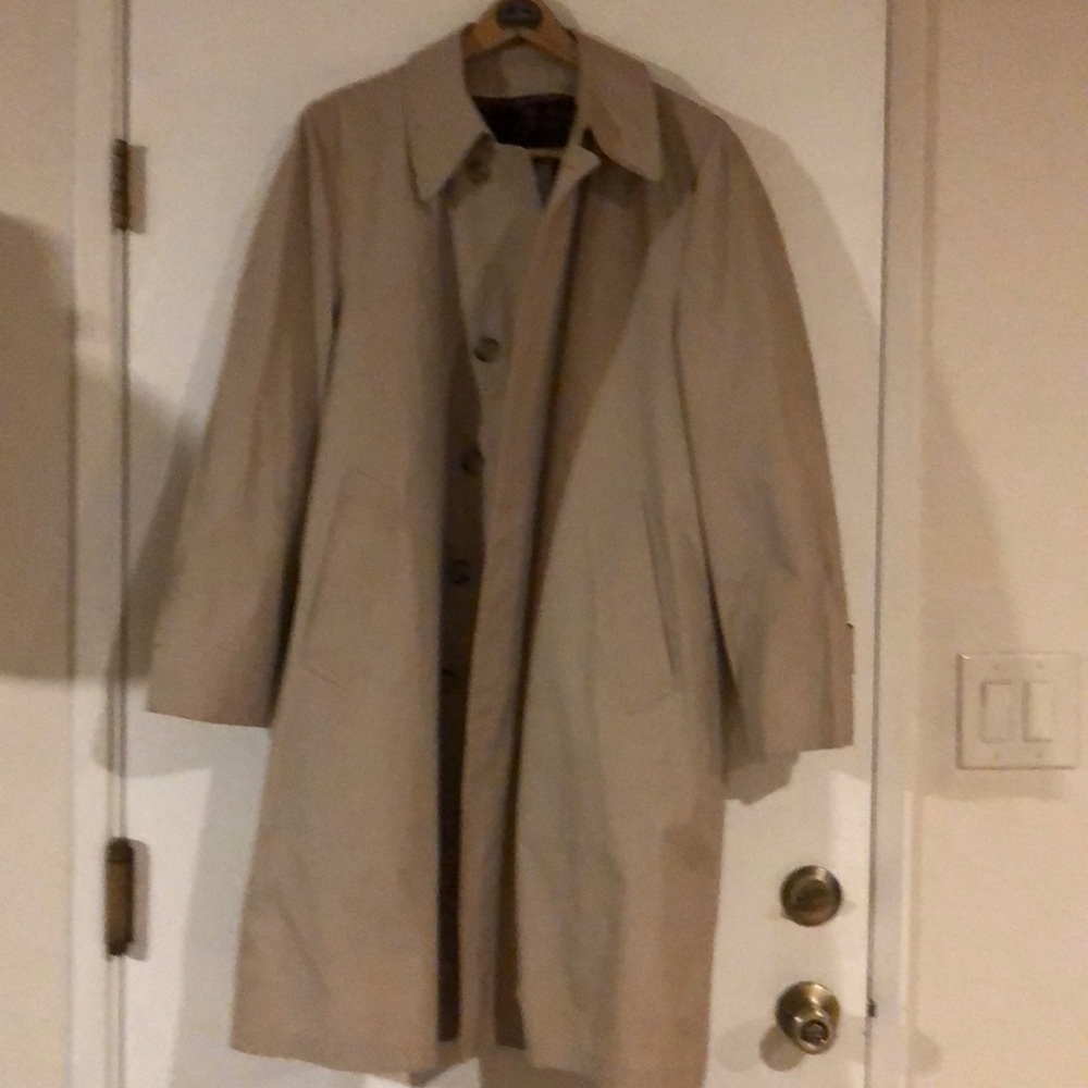 Men’s vintage London Fog coat with fur lining